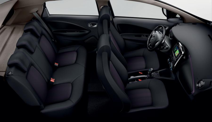 Интерьер Renault Zoe Z.E. 40 R110 2018 года  (WW) (фото 24 из 28)